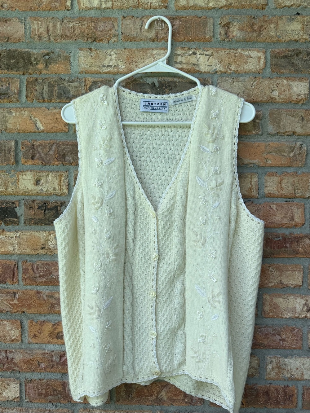 Jantzen Cream Cable Knit Embroidered Button-Up Vest